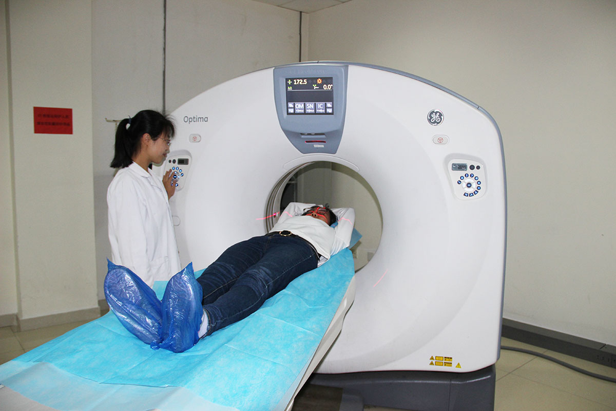 美国GE64排128层CT.JPG